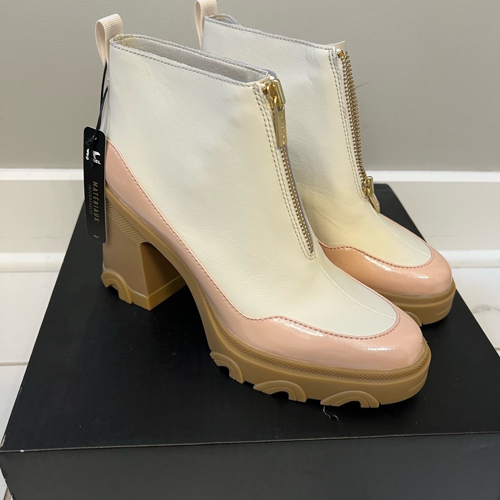 Sorel White and Pink Heeled Boots for Stylish Comfort